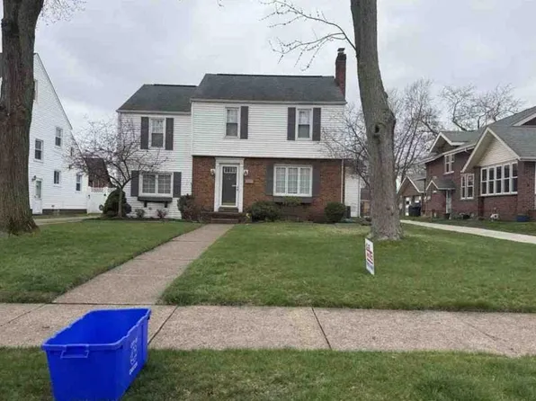 215 Harter Ave NW, Canton, OH 44708