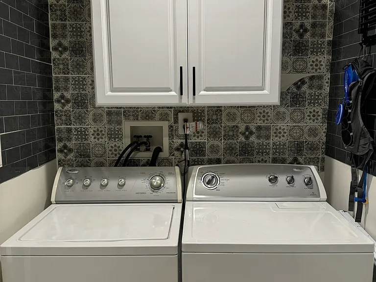 93 Lakeview Ct — Photo 14