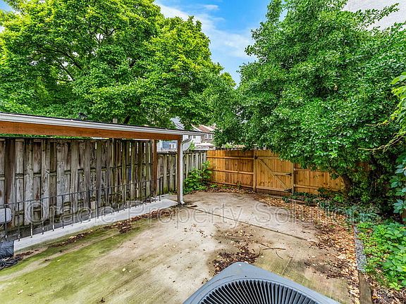 5th image of 10304 Nightmist Ct
