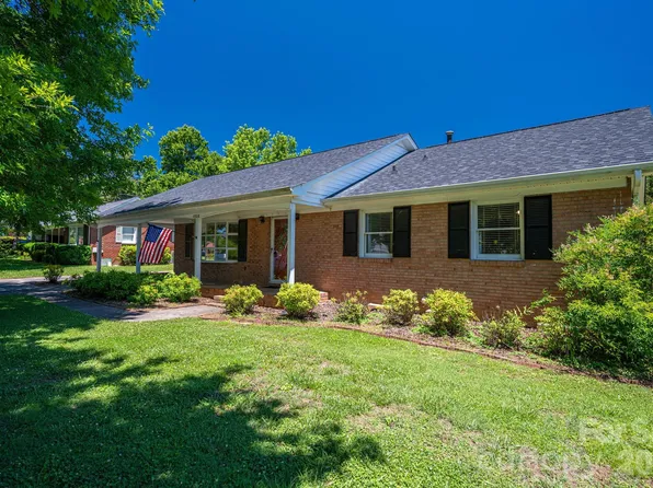 1920 Echo Ln, Gastonia, NC 28052