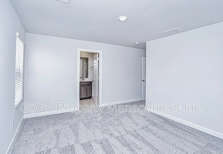 126 Telford Dr #1 — Photo 12