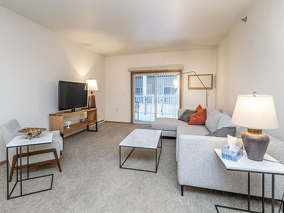 4th image of 3433 28th St S Unit 503