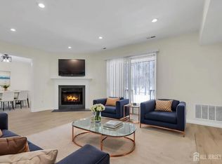 113 Heather Ct #113, Edison, NJ 08820