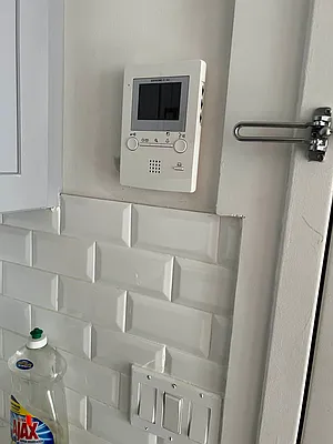 Rented by Delmark Realty LLC | media 10