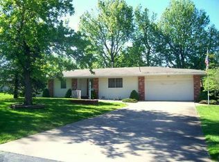 1282 E Sammy Ln, Springfield, MO 65804
