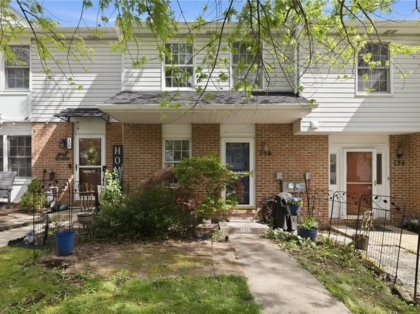 156 Meadowview Dr N, Canonsburg, PA 15317
