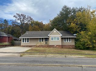 706 W Cherry St, Clarksville, AR 72830