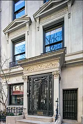 26 East 73rd Street in Lenox Hill