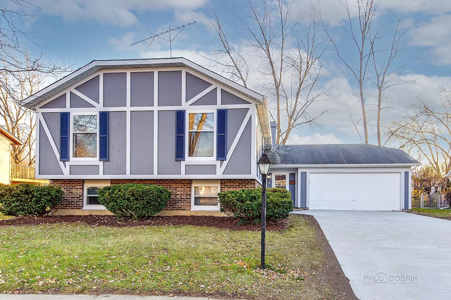9 Lindon Ln photo 1