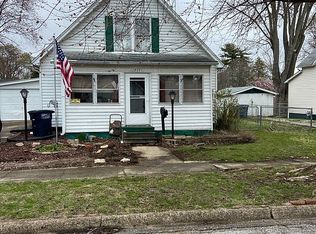 215 Hunt Ave, Hillsboro, IL 62049