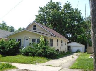 553 Parker Ave, Aurora, IL 60505