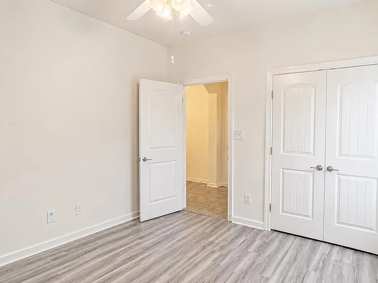 1446 Granby Dr — Photo 16