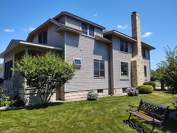 4th image of 407 N Gaylord Ave