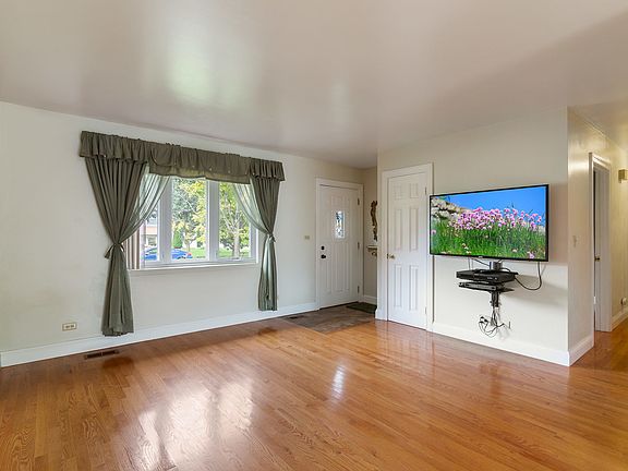 4th image of 1397 Alberta Ct