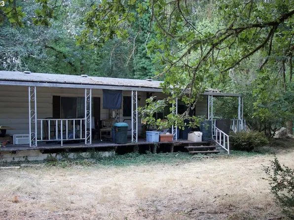 88687 Lynette Ln, Veneta, OR 97487