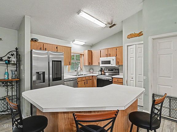 4th image of 1339 LODGE Terrace