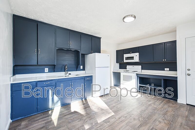 1st image of 627 23rd St #1