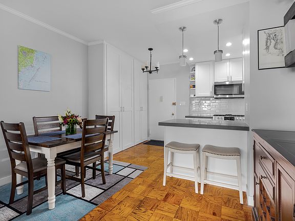 5th image of 305 E 40th St APT 14H
