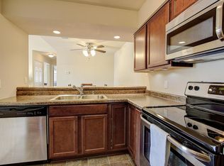 W168N11062 Ashbury Cir, Germantown, WI 53022