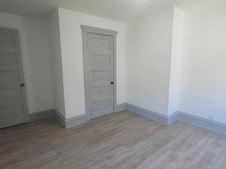 1709 Linden Ave #2 — Photo 11