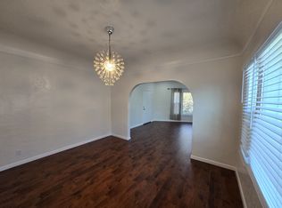 1050 Carmona Ave #1/2, Los Angeles, CA 90019
