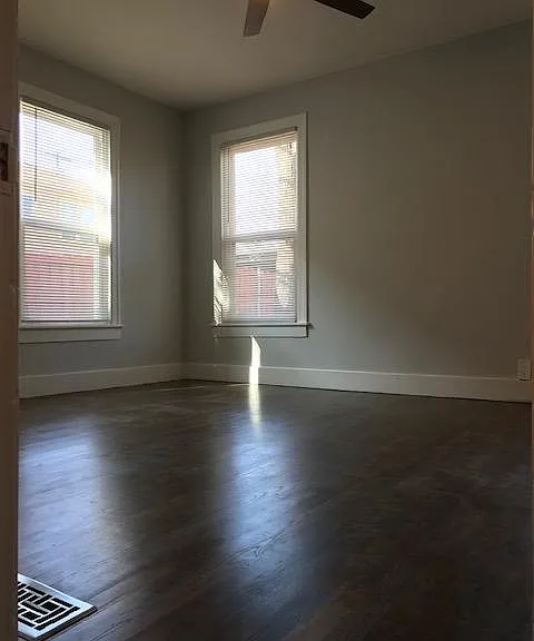 6343 Richmond Ave — Photo 11