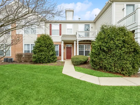 4238 Savoy Ln #4238, McHenry, IL 60050