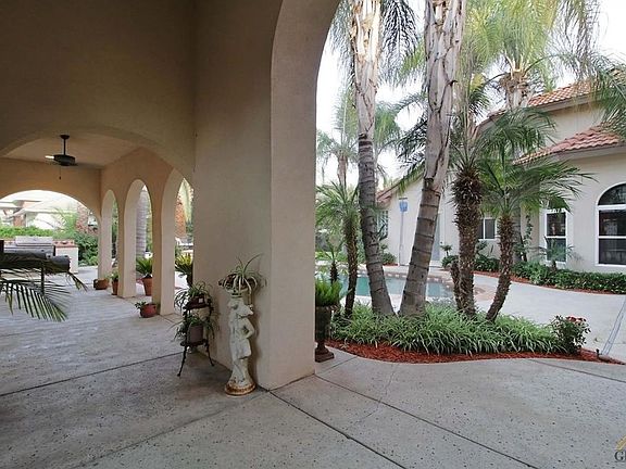 Courtyard fm front entrance 