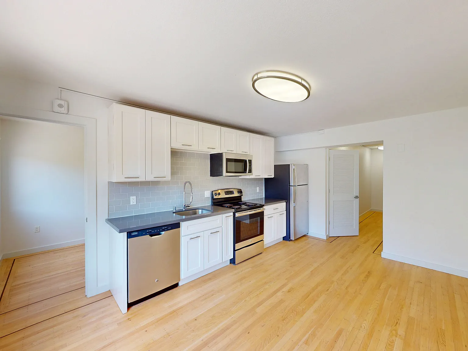 Remodeled 2BR with In-Unit Laundry & Dishwasher in the Mission — Photo 3