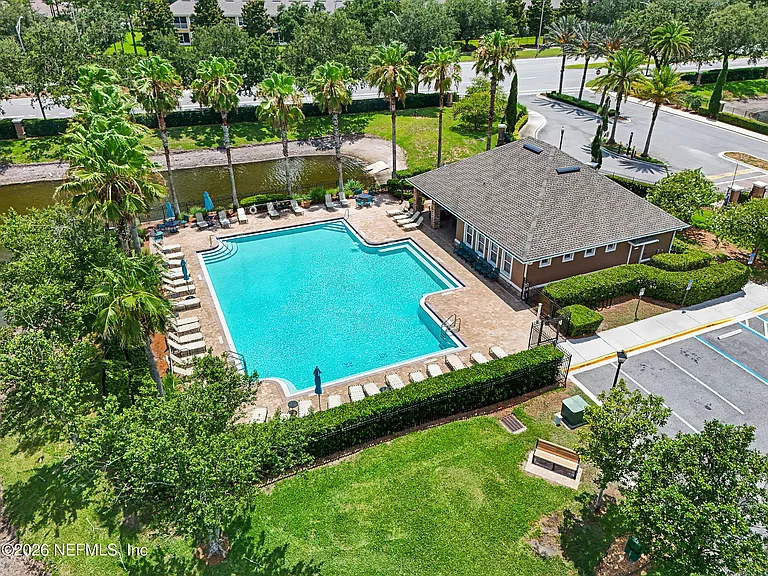 13305 Solar Dr — Photo 25