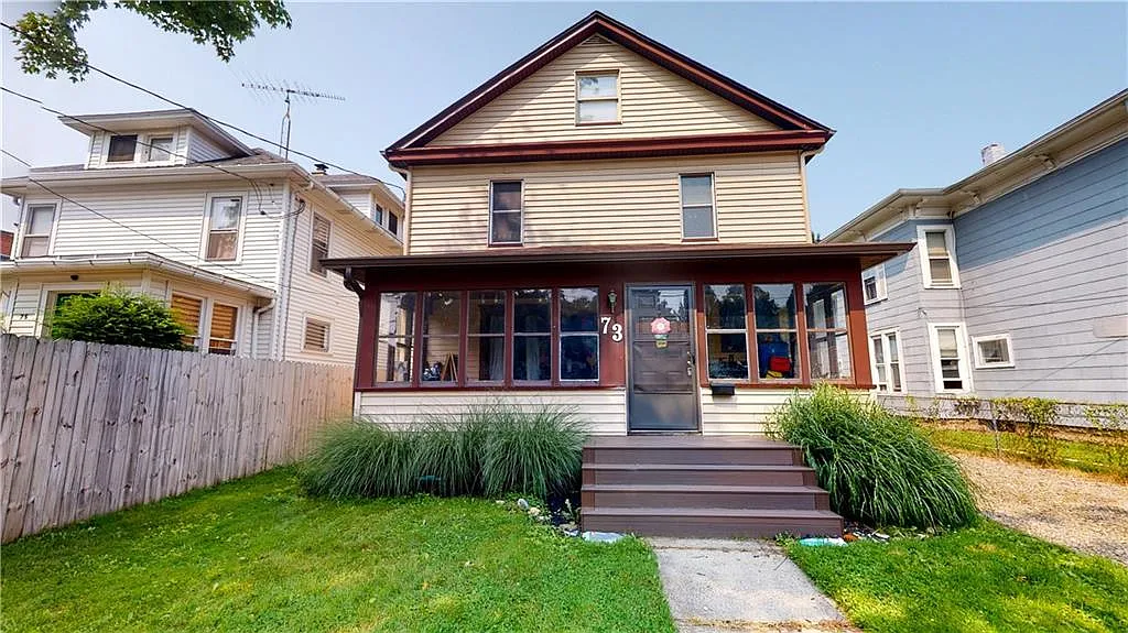 73 Vine St photo 1