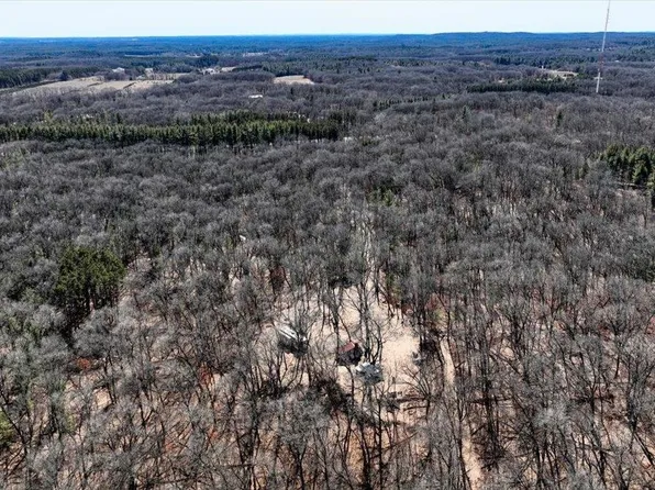 W13514 Highway 21, Coloma, WI 54930