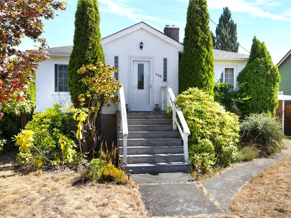 425 White St, Ladysmith, BC V9G 1T4