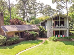 3960 Forest Hill Rd, Jackson, MS 39212