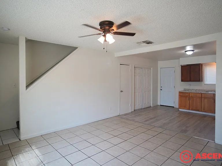 224 Washington Ave — Photo 3