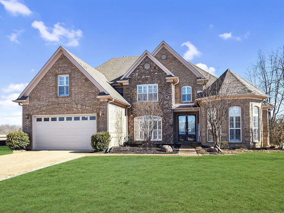 1st image of 40 Meadowland Ln