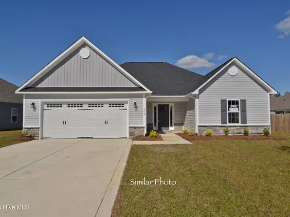 110 Twisted Vine Boulevard, Jacksonville, NC 28546