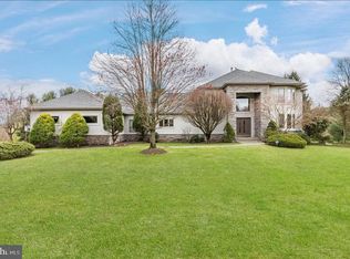 8 Tomlyn Dr, Princeton, NJ