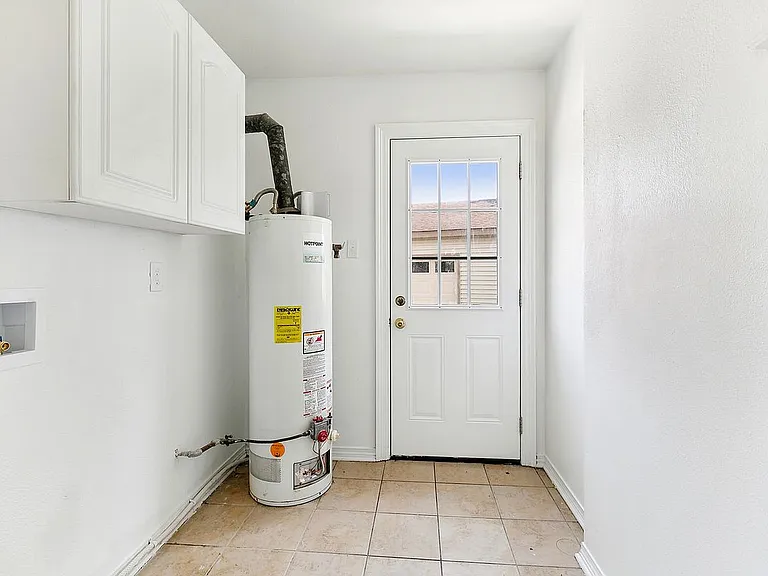 64 Osborne Ave — Photo 8