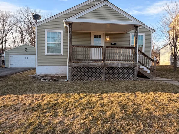 411 W 2nd St, Montgomery City, MO 63361