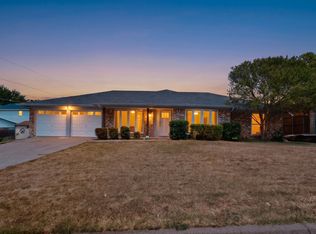 6505 Victoria Ave, North Richland Hills, TX 76180