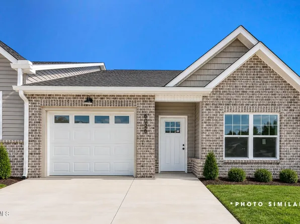 6026 Ashlynn Oaks Private Dr, Blountville, TN 37617