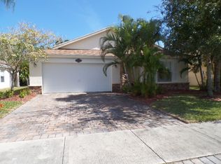 430 Lexington Ave SW, Vero Beach, FL 32962