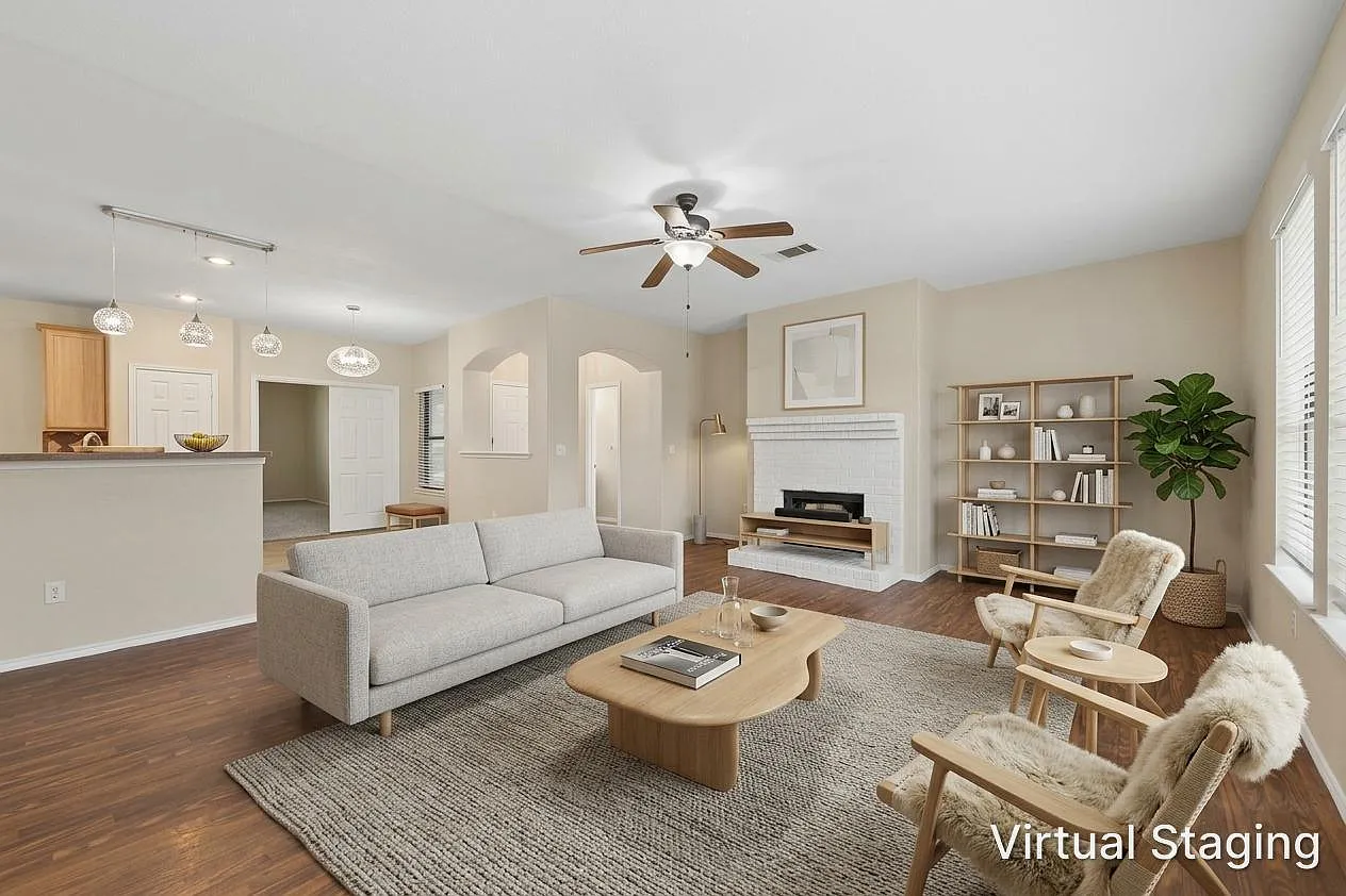 5 bed, 2207 sqft, $2,380 — Photo 2