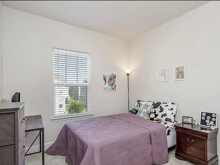 1825 Sag Harbor Ln — Photo 17