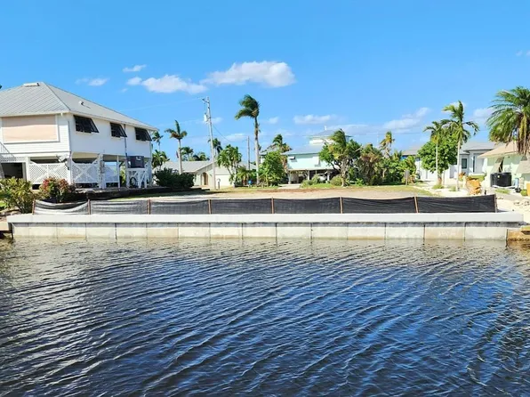 3579 Rita Ln, Saint James City, FL 33956