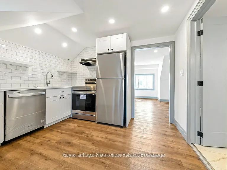 622 Simcoe St N #3 — Photo 7
