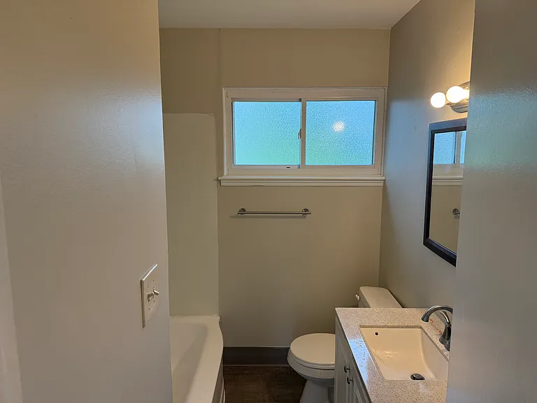 9047 Newkirk Dr — Photo 19