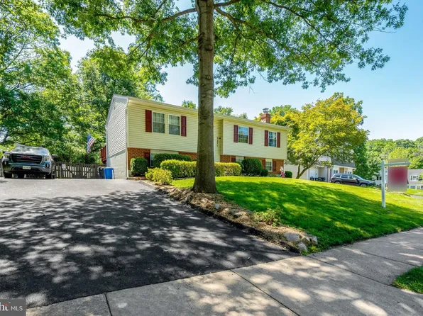 9231 Landgreen St, Manassas, VA 20110