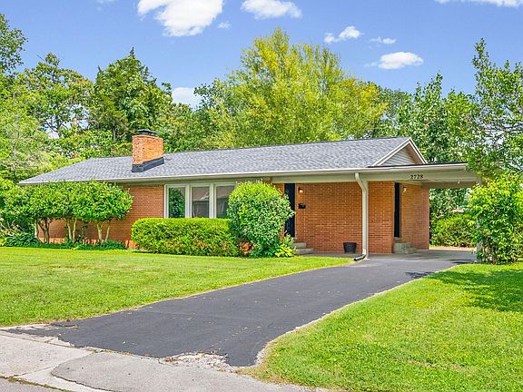 2nd image of 2728 Clinton Cir